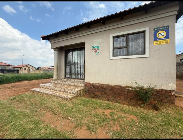 2 BEDROOM HOUSE FOR SALE IN VANDERBIJLPARK CE7